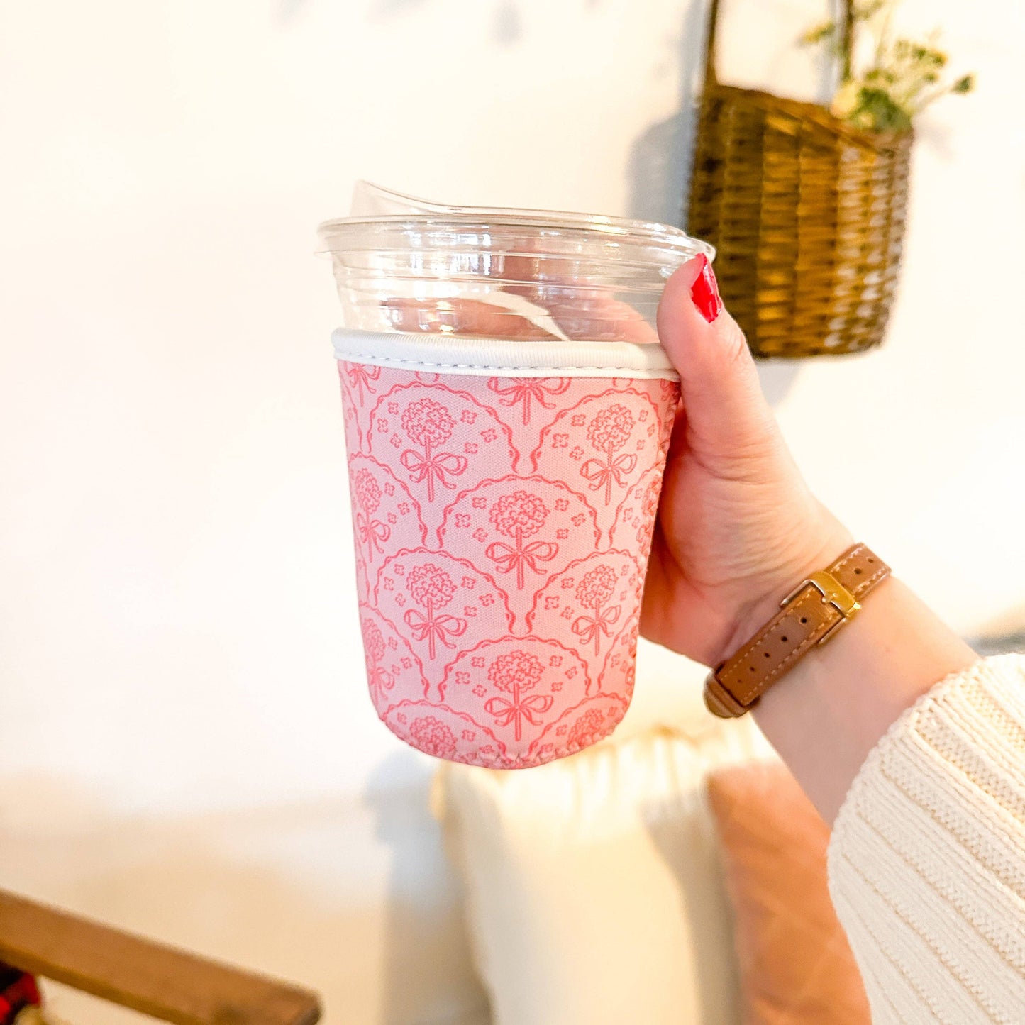 Pink Hydrangeas | Reusable Coffee Sleeve: Medium (20-24oz)