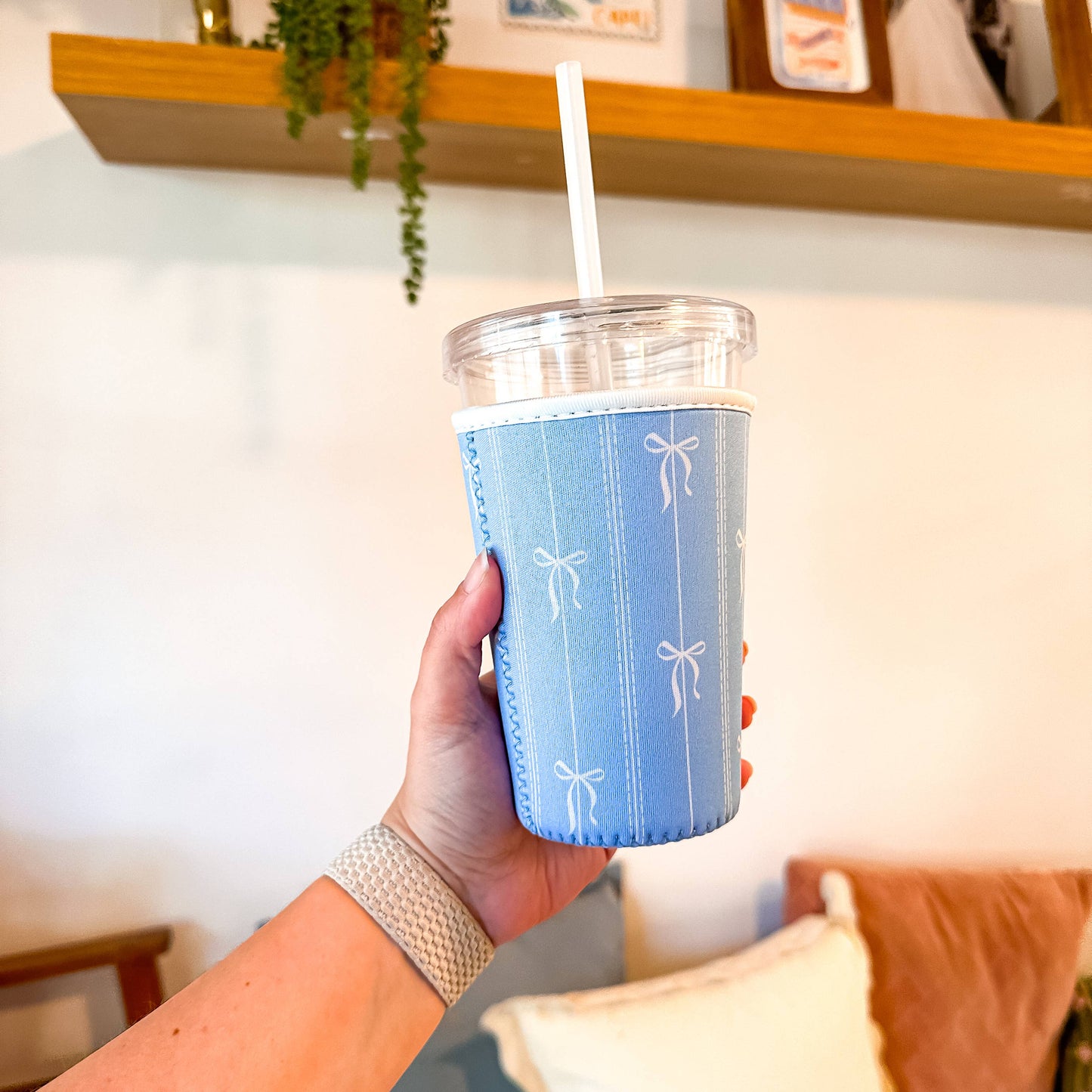 Grandmillenial Bows | Iced Coffee Sleeve  : Medium