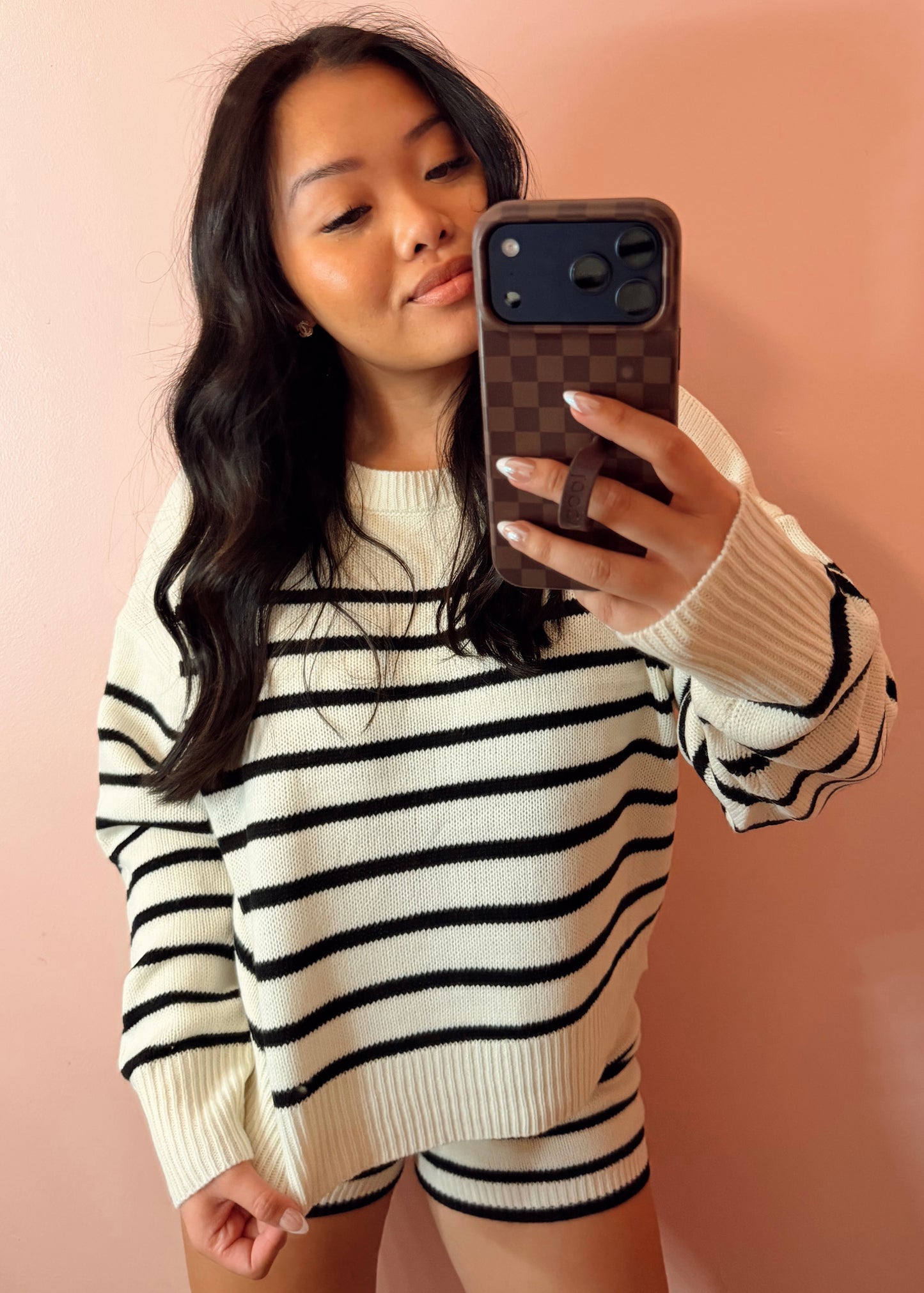 Black and cream Magnolia Lounge set