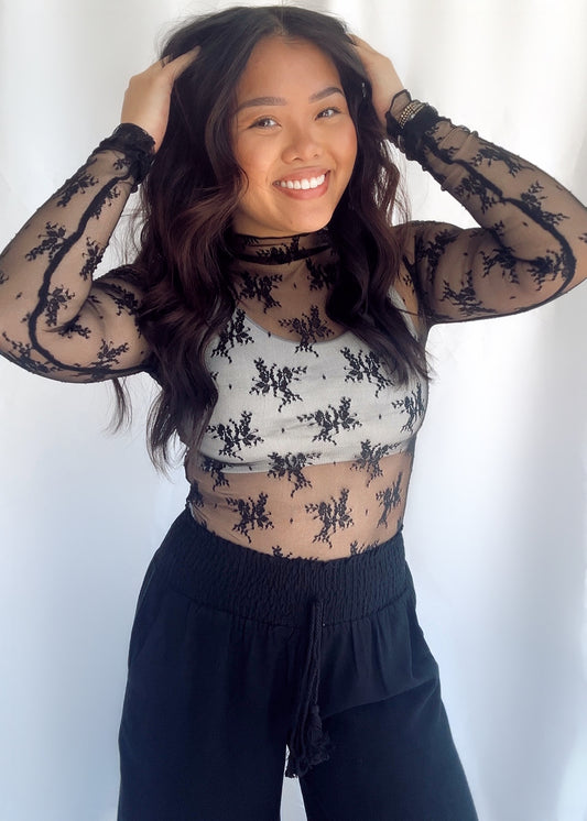 Lacey's long sleeve - black